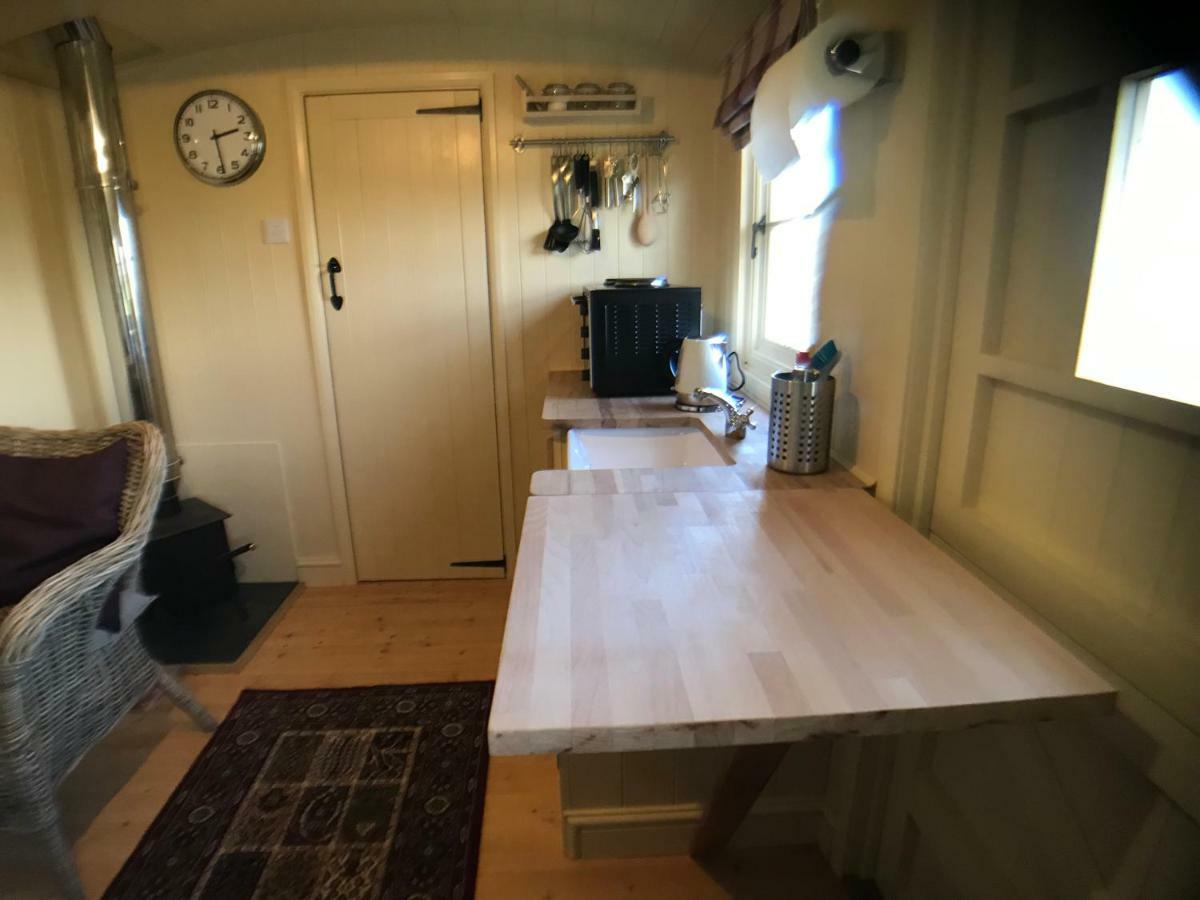 The Hawthorn Shepherds Hut Eyemouth Eksteriør bilde