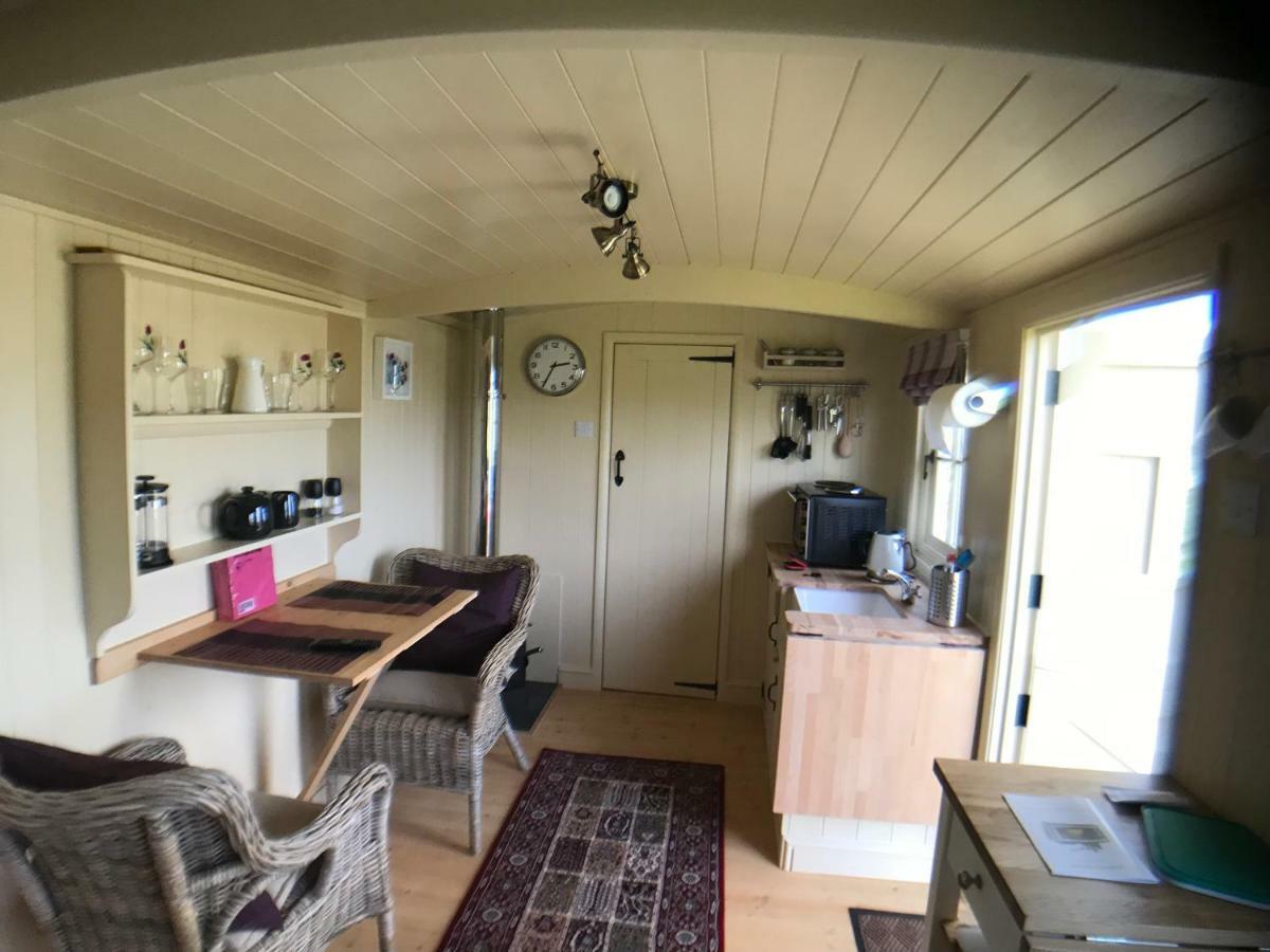 The Hawthorn Shepherds Hut Eyemouth Eksteriør bilde