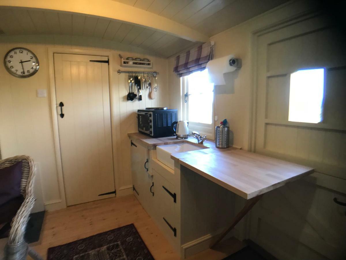 The Hawthorn Shepherds Hut Eyemouth Eksteriør bilde