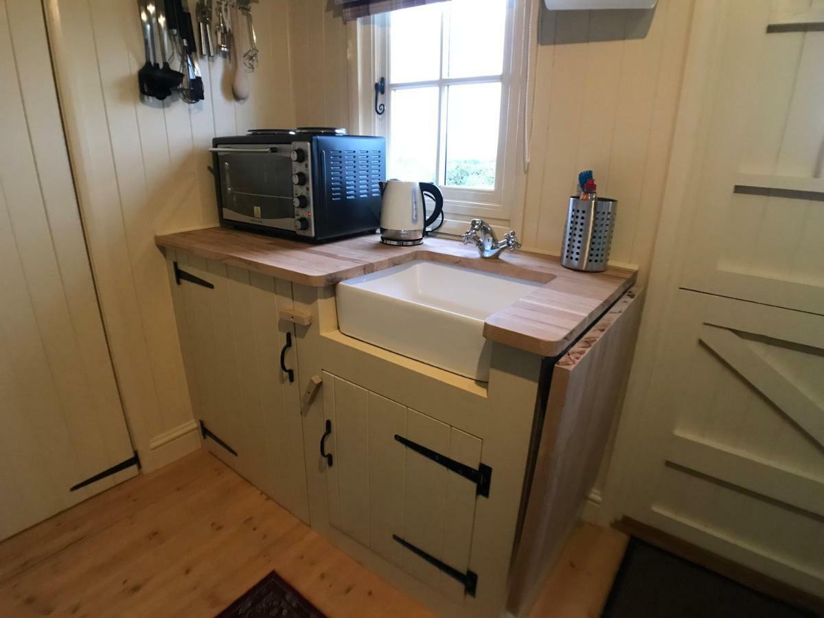 The Hawthorn Shepherds Hut Eyemouth Eksteriør bilde