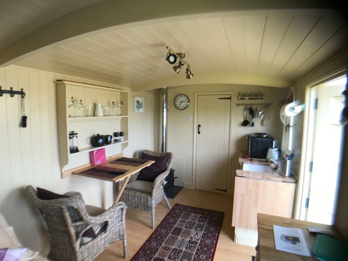 The Hawthorn Shepherds Hut Eyemouth Eksteriør bilde