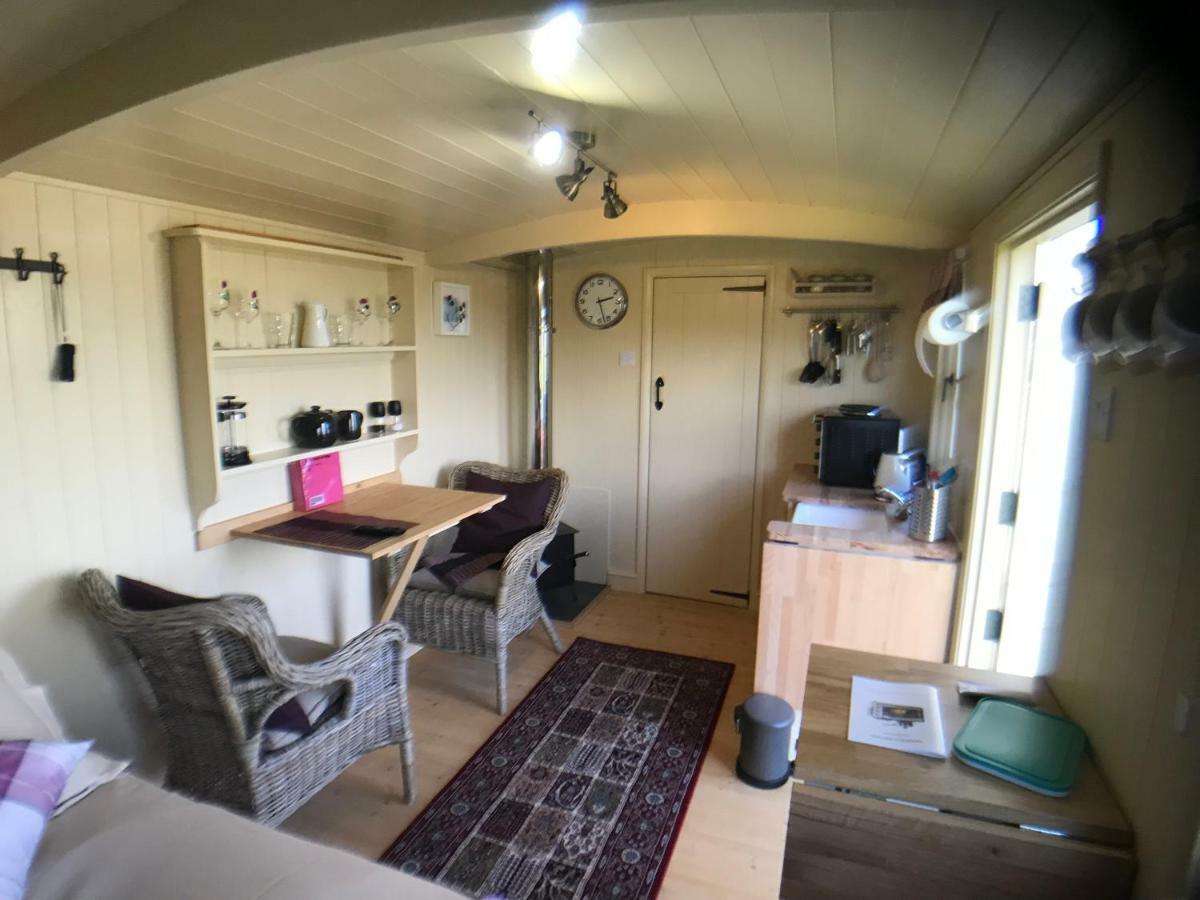 The Hawthorn Shepherds Hut Eyemouth Eksteriør bilde